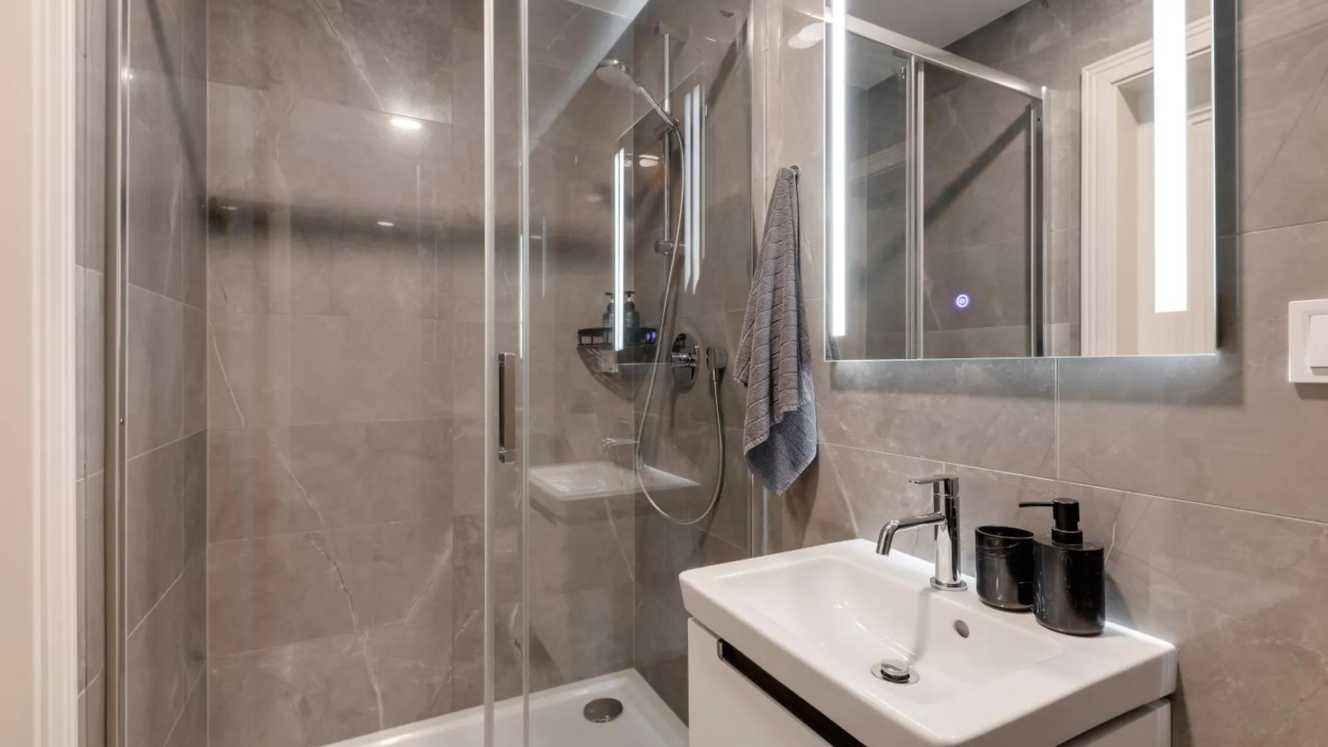 New Town Oases Apartment Prague